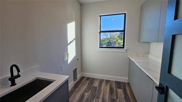 4716 W EUCLID AVENUE, Tampa, FL 33629