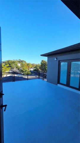 4716 W EUCLID AVENUE, Tampa, FL 33629