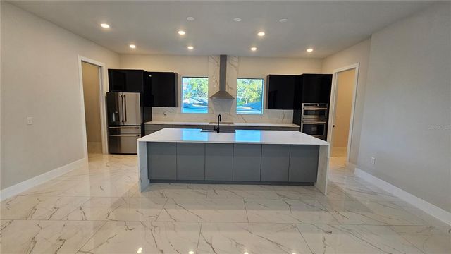 4716 W EUCLID AVENUE, Tampa, FL 33629