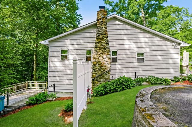 3 Echo Trail, Monroe, NY 10950