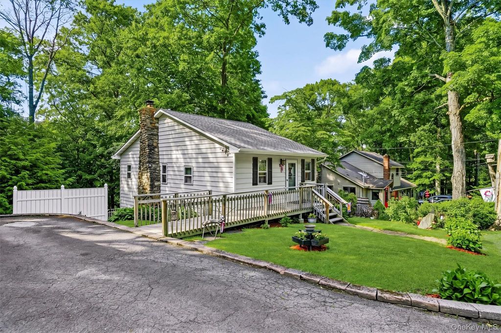 3 Echo Trail, Monroe, NY 10950