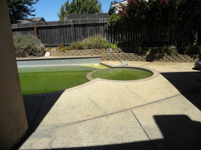 8709 Los Encantos Cir, Elk Grove, CA 95624