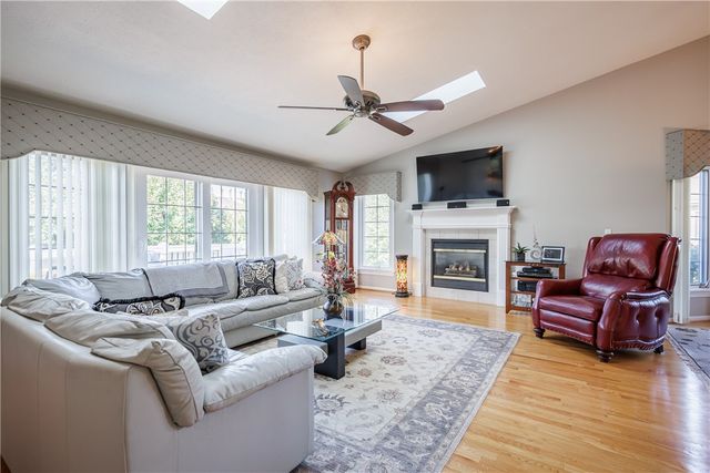 663 Midship Circle, Webster, NY 14580
