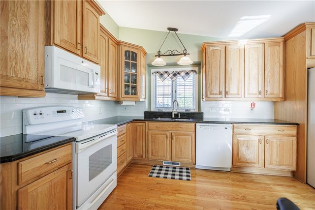 663 Midship Circle, Webster, NY 14580