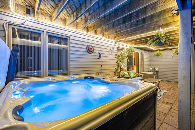 663 Midship Circle, Webster, NY 14580