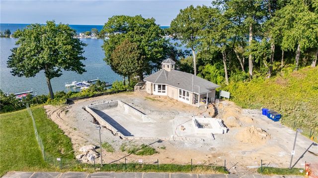 663 Midship Circle, Webster, NY 14580