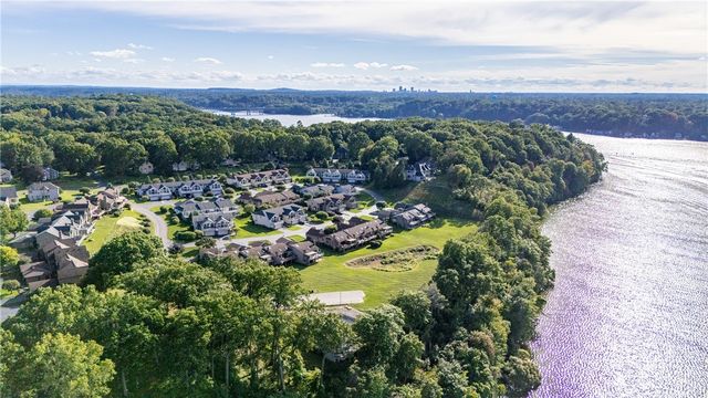 663 Midship Circle, Webster, NY 14580