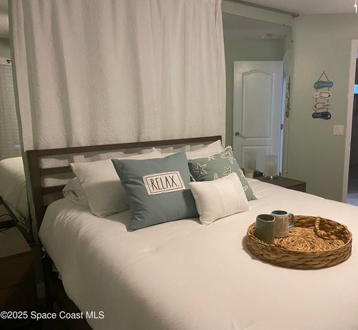 781 Sunset Lakes Drive, Merritt Island, FL 32953