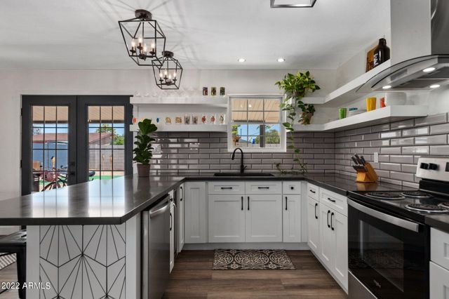 8328 E Palm Lane, Scottsdale, AZ 85257