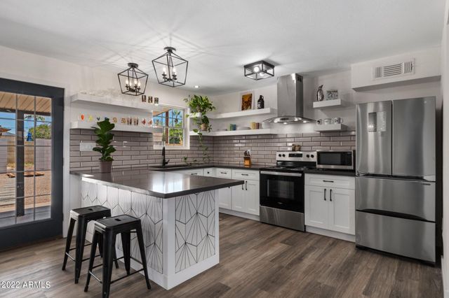 8328 E Palm Lane, Scottsdale, AZ 85257