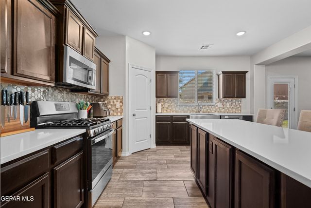 4524 MCBEE Court, El Paso, TX 79938