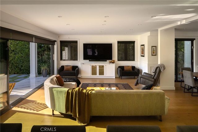 4637 Morella Avenue, Valley Village, CA 91607
