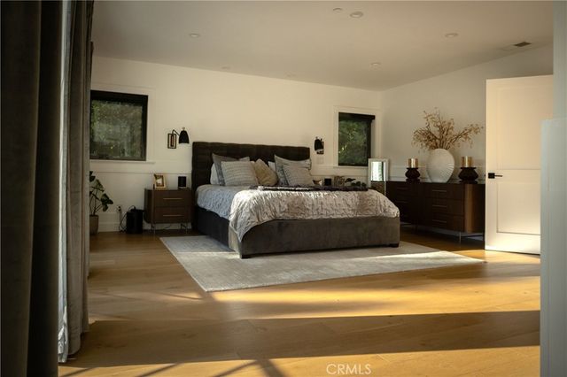 4637 Morella Avenue, Valley Village, CA 91607