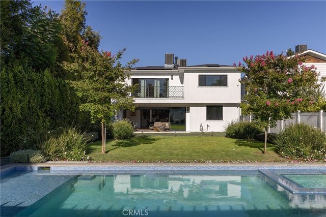 4637 Morella Avenue, Valley Village, CA 91607