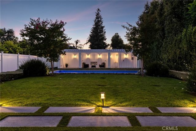4637 Morella Avenue, Valley Village, CA 91607