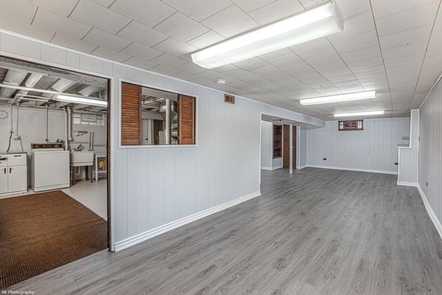 6645 Riverside Drive, Tinley Park, IL 60477