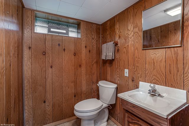 6645 Riverside Drive, Tinley Park, IL 60477