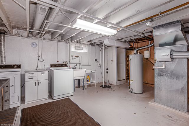 6645 Riverside Drive, Tinley Park, IL 60477