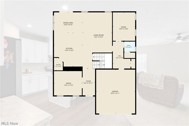 2262 Monaco Street NW, Uniontown, OH 44685