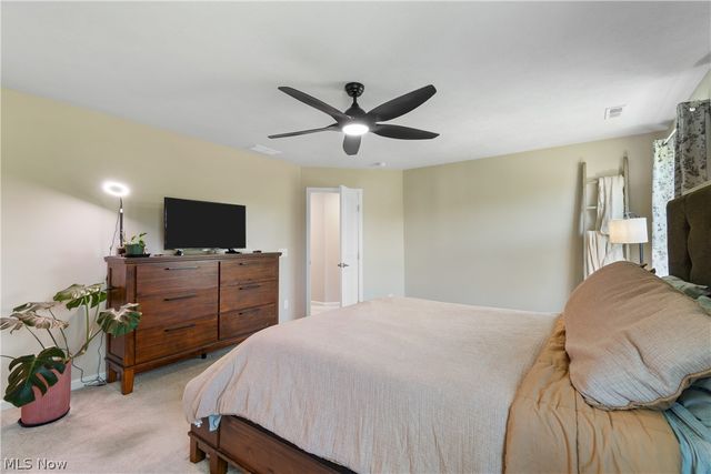 2262 Monaco Street NW, Uniontown, OH 44685