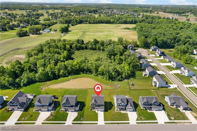 2262 Monaco Street NW, Uniontown, OH 44685