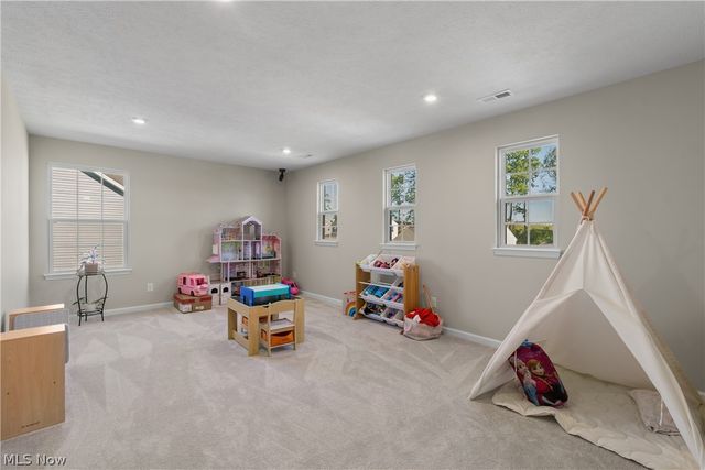2262 Monaco Street NW, Uniontown, OH 44685