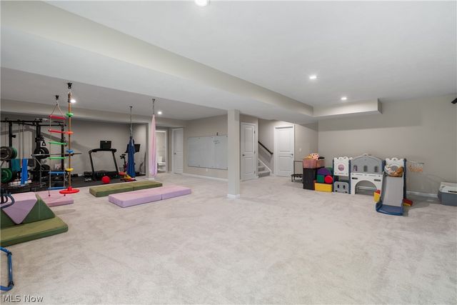 2262 Monaco Street NW, Uniontown, OH 44685