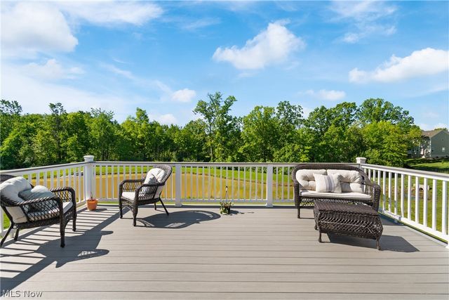 2262 Monaco Street NW, Uniontown, OH 44685