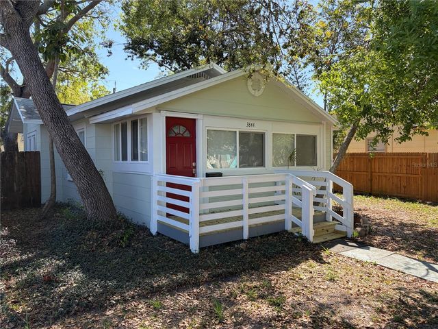 3844 BURLINGTON AVENUE N, St Petersburg, FL 33713