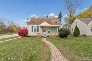 5172 Hazel Street, Dearborn Heights, MI 48125