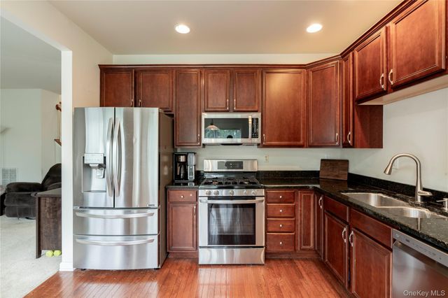 908 Huntington Drive, Fishkill, NY 12524