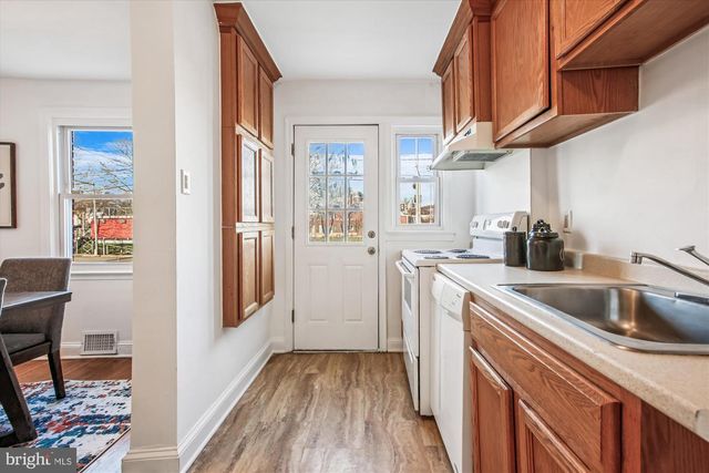 1760 E ST NE, Washington, DC 20002