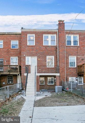 1760 E ST NE, Washington, DC 20002