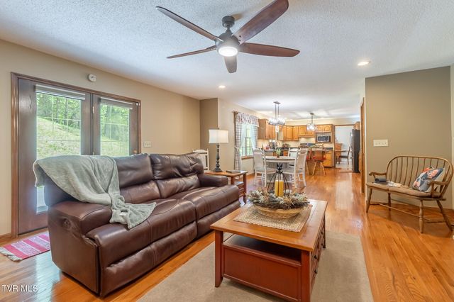 455 Cox Hollow Road, Kingsport, TN 37664