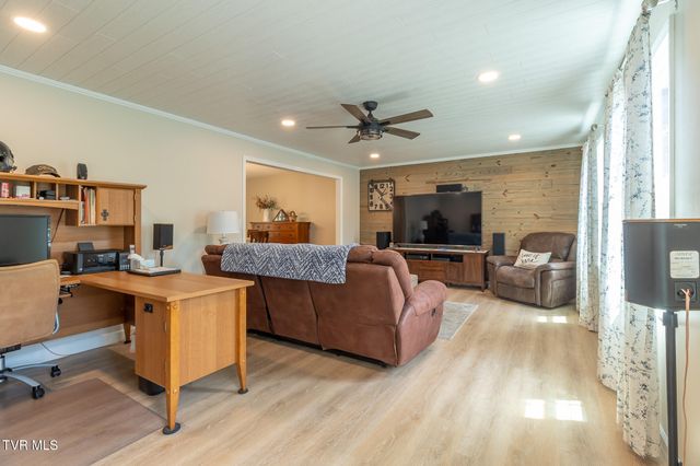 455 Cox Hollow Road, Kingsport, TN 37664