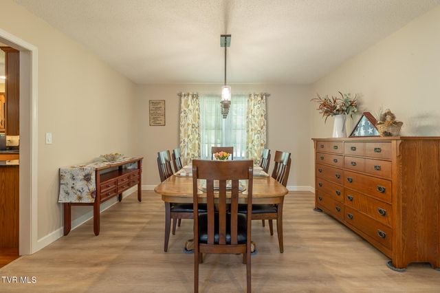455 Cox Hollow Road, Kingsport, TN 37664