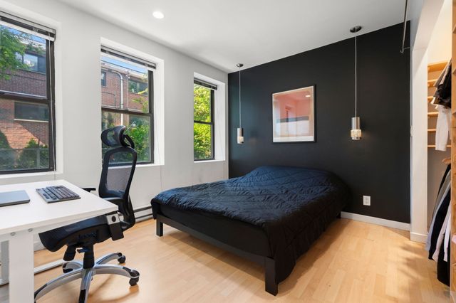 7 Cypress Rd 702, Boston, MA 02135