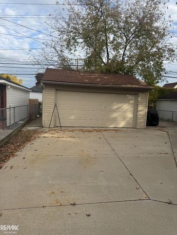 15029 Stephens Drive, Eastpointe, MI 48021