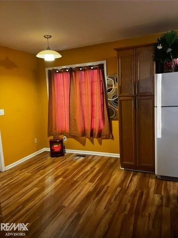 15029 Stephens Drive, Eastpointe, MI 48021