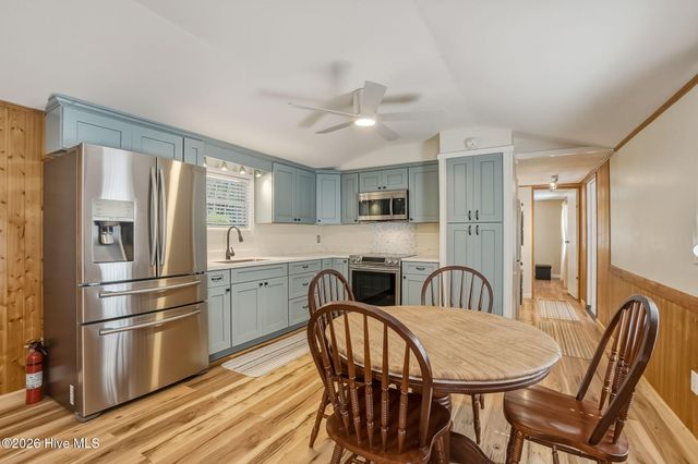 755 Crow Hill Road, Beaufort, NC 28516