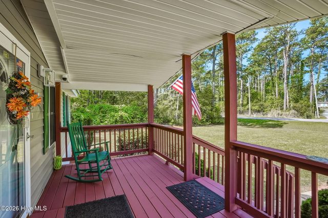 755 Crow Hill Road, Beaufort, NC 28516