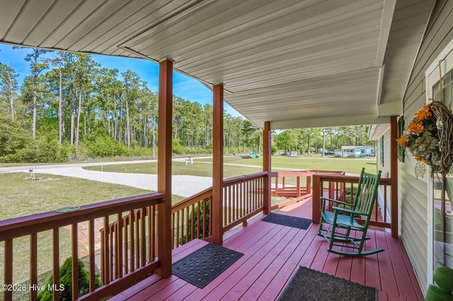 755 Crow Hill Road, Beaufort, NC 28516
