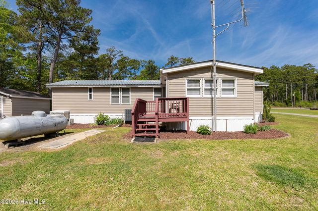 755 Crow Hill Road, Beaufort, NC 28516