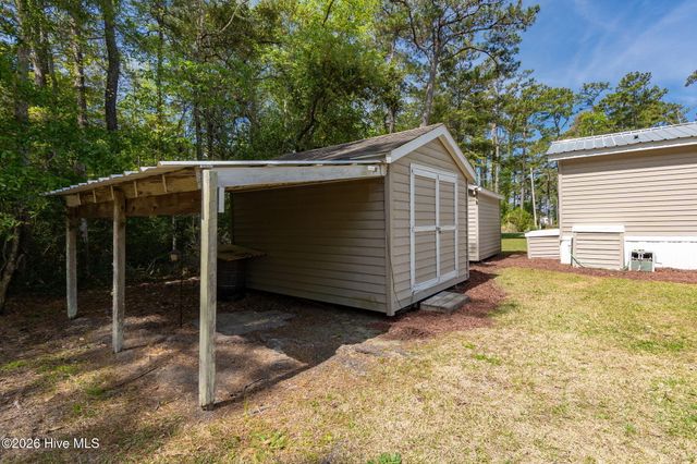 755 Crow Hill Road, Beaufort, NC 28516