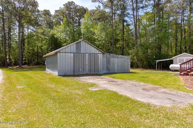 755 Crow Hill Road, Beaufort, NC 28516