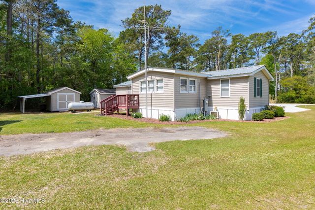 755 Crow Hill Road, Beaufort, NC 28516