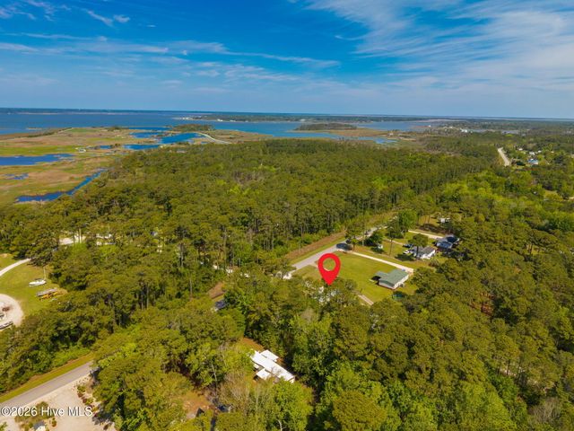 755 Crow Hill Road, Beaufort, NC 28516
