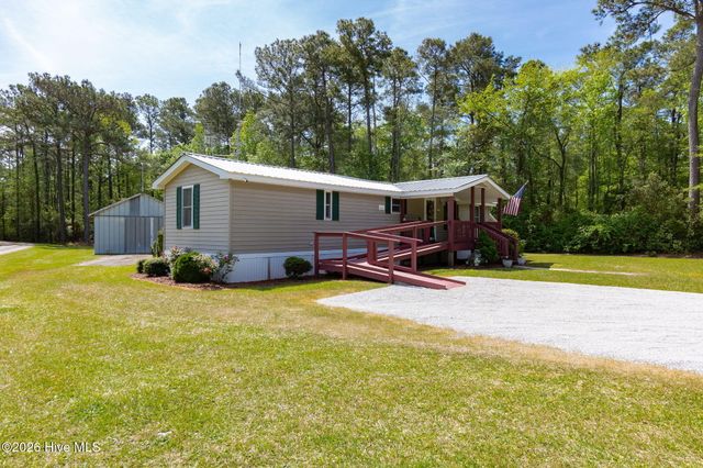 755 Crow Hill Road, Beaufort, NC 28516