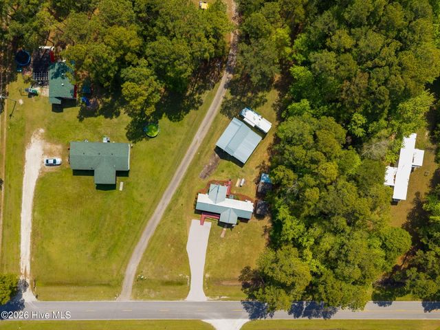 755 Crow Hill Road, Beaufort, NC 28516