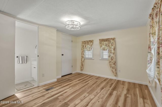 755 Crow Hill Road, Beaufort, NC 28516